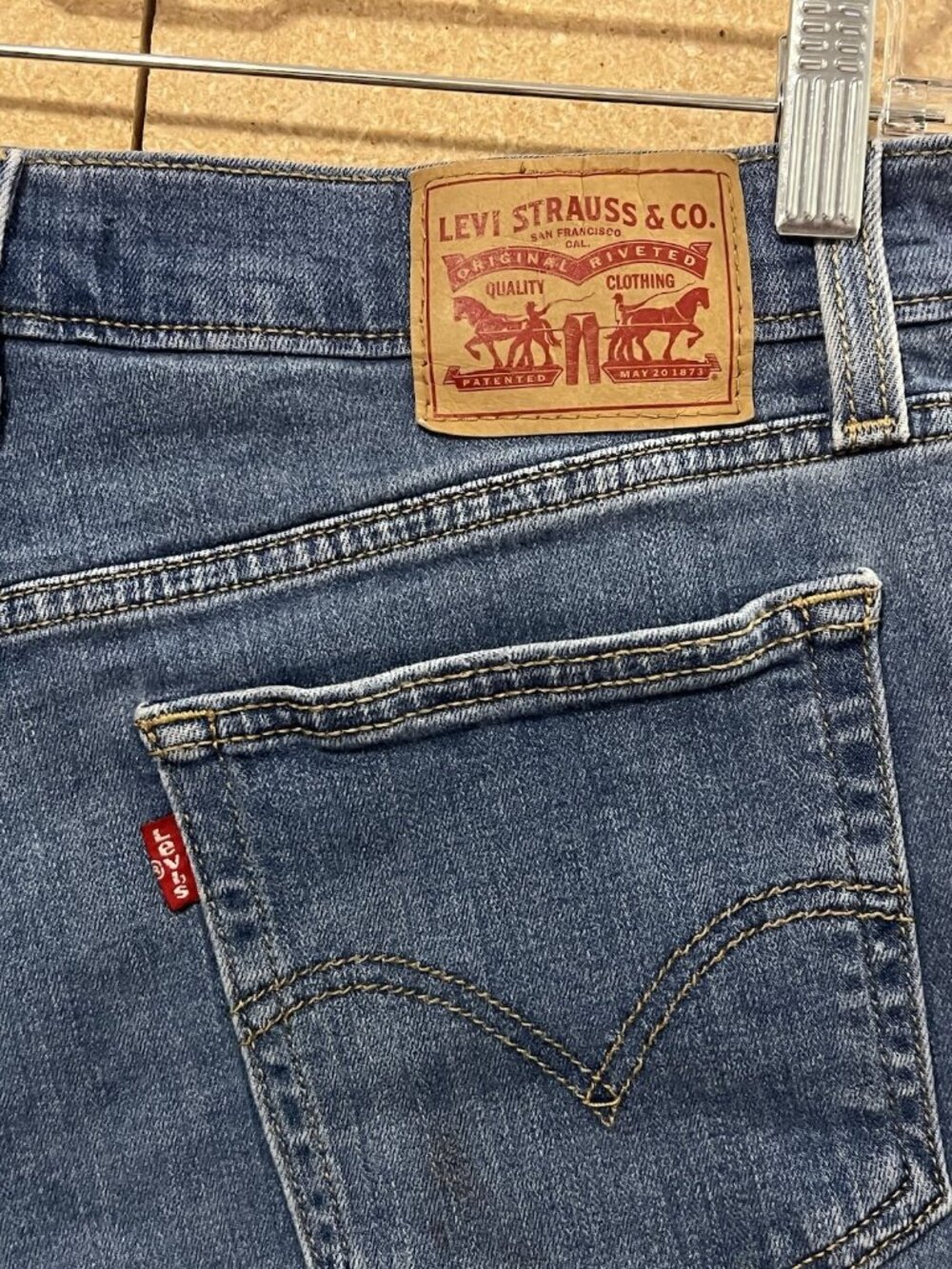 Levi's Women’s High-Rise Denim Shorts size 32 Stretch - Picture 9 of 11